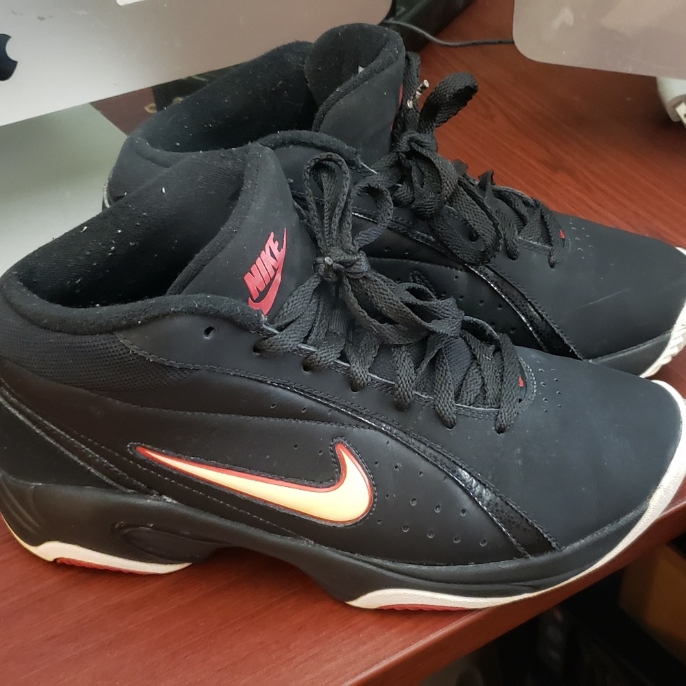 Nike Overplay IV